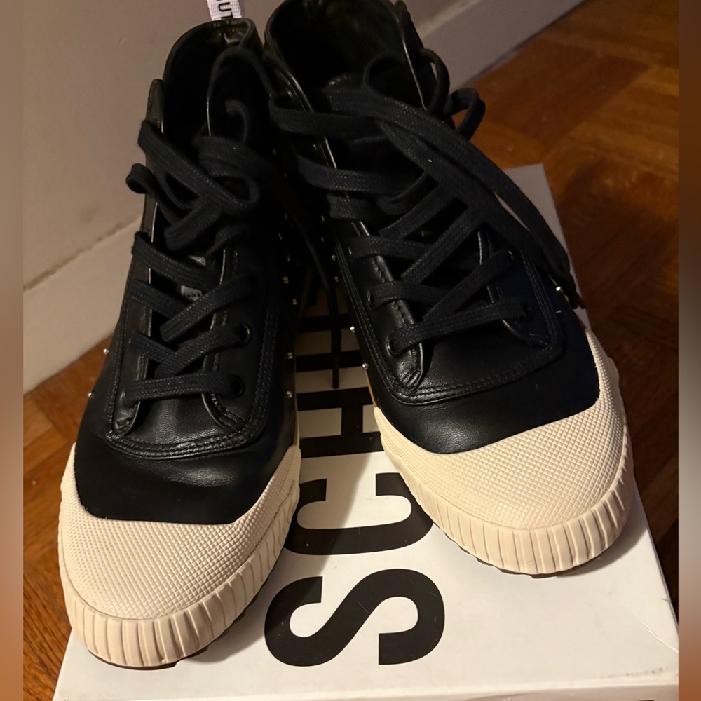 NWT SCHUTZ Belindah studded high top sneakers size 8 - Picture 5 of 10